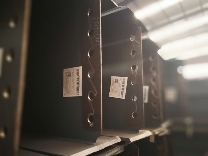 H型鋼梁、格構(gòu)柱