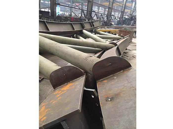 H型鋼梁、格構(gòu)柱