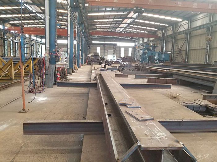 圓柱、箱型柱、十字形柱